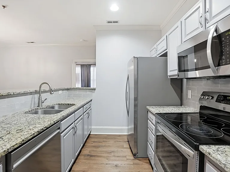 1117 Park West Dr — Photo 13