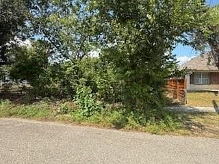 4th image of 6919 Linden St