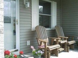 1192 Ridge Lake Dr, Mineral Ridge, OH 44440