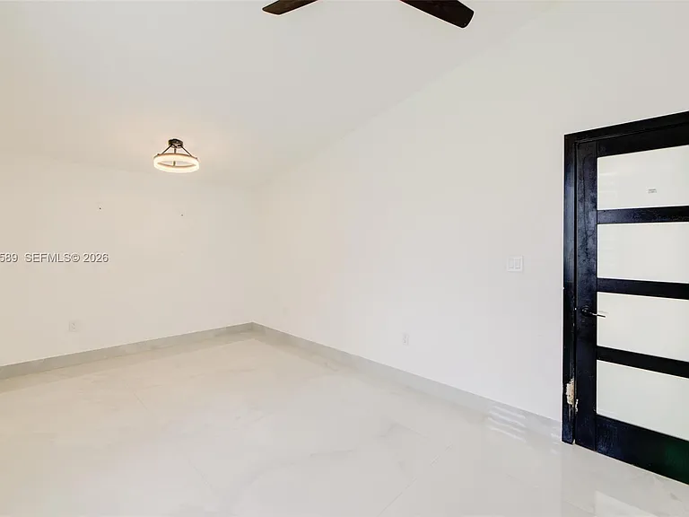 17101 SW 48th St — Photo 18