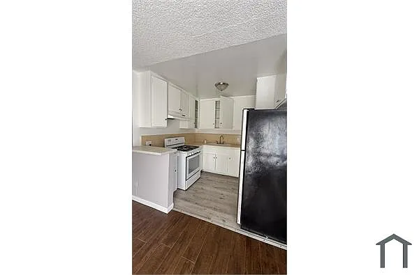 Building Photo - 4065 Coco Ave #7