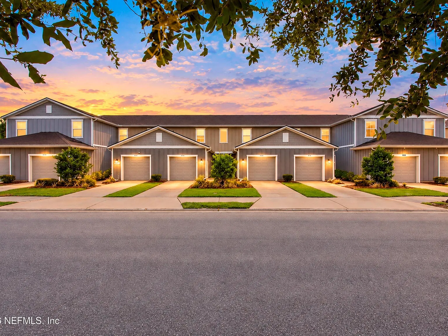 3 bed, 2.5 bath, 1492 sqft, $2,050 — Photo 1