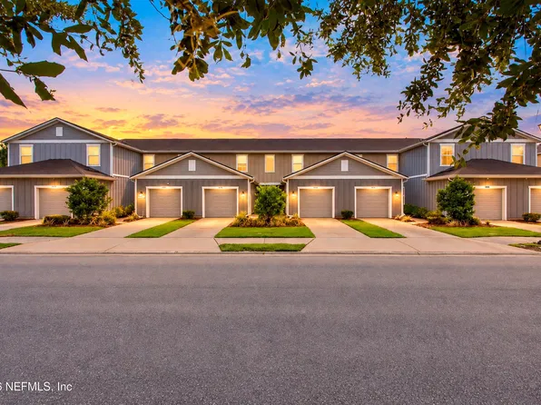 9555 Star Dr, Jacksonville, FL 32256