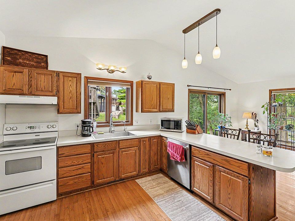 3007 Moraine Dr, photo 9