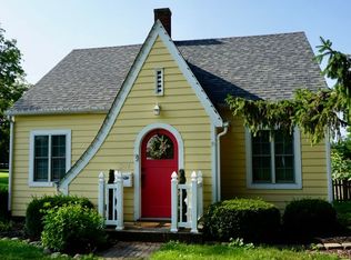 307 Liberty St, Pella, IA 50219