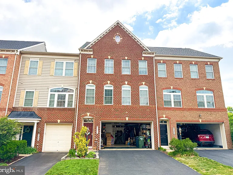 21268 Park Grove Ter — Photo 3