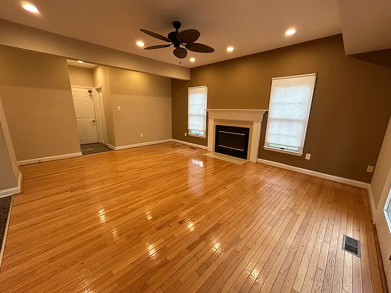 3525 Coventry Court Dr — Photo 17