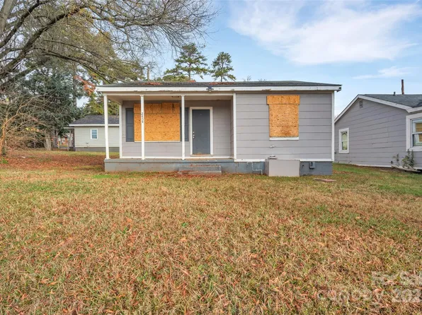 2454 Elmin St, Charlotte, NC 28208
