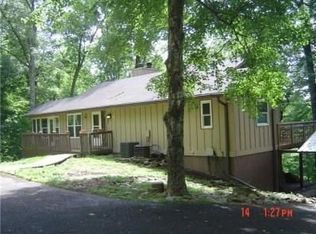 1755 McMahan Hollow Rd, Pleasant View, TN 37146