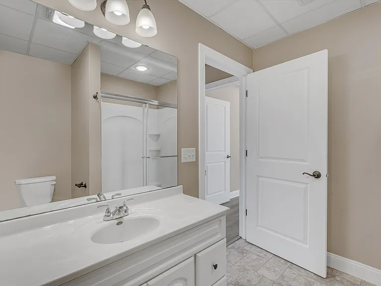 400 N Main St #405 — Photo 18