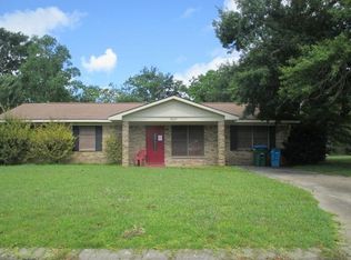 2607 Pleasant St, Pascagoula, MS 39581