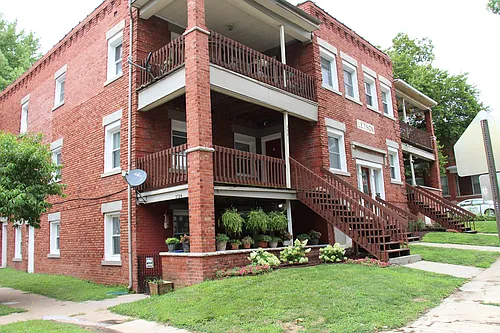 338 Brooklyn Ave #2 Photo 1
