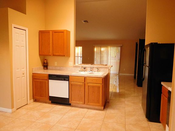 3rd image of 6012 NW Winfield Dr