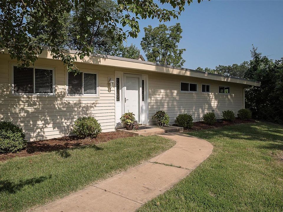 1st image of 811 Kinyon Ct