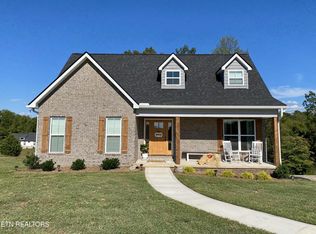 820 S Bunker Hill Rd, Sparta, TN 38583