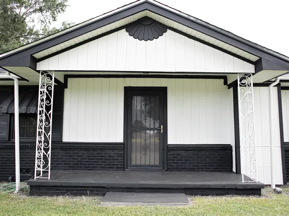 2109 E Goliad Ave, Crockett, TX 75835