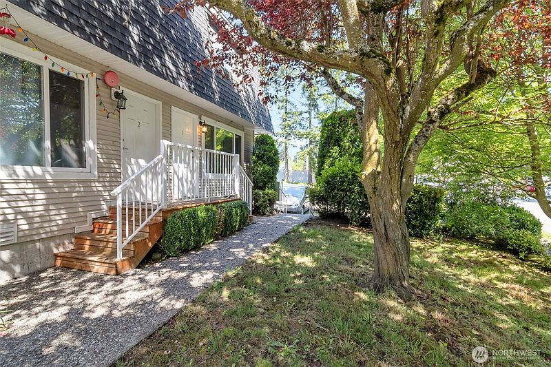 3rd image of 19712 50 Avenue W #1