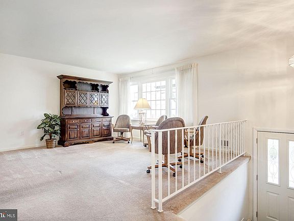 5th image of 11607 Greenlane Dr