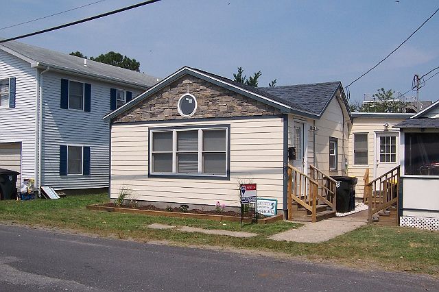 1st image of 306 Midland Ave