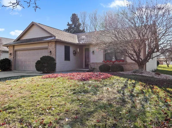 127 Briarwood Cir, Fremont, OH 43420