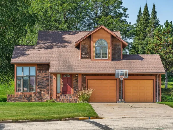 107 Kimball Ave, Elroy, WI 53929