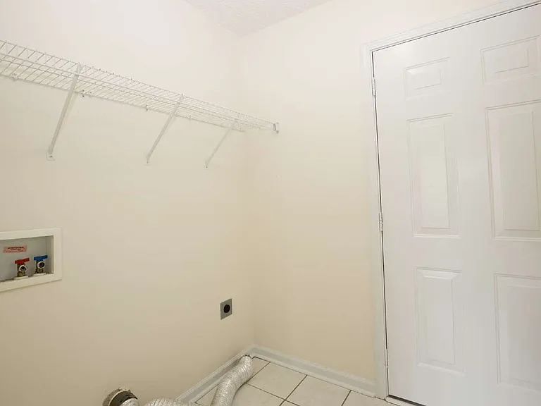 106 Harvest Ln — Photo 27