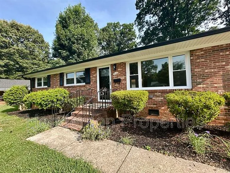 5405 Myrica Ln — Photo 3