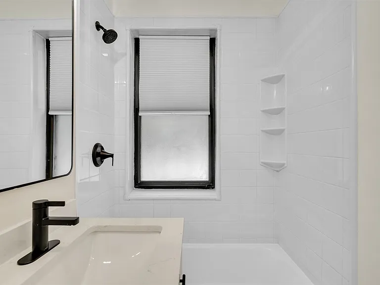 137 Englewood Ave #5 — Photo 12