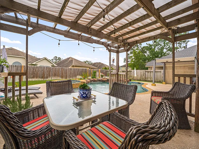 13835 Cane Valley Ct — Photo 38