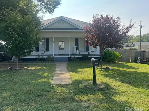 54 Walnut St, China Grove, NC 28023