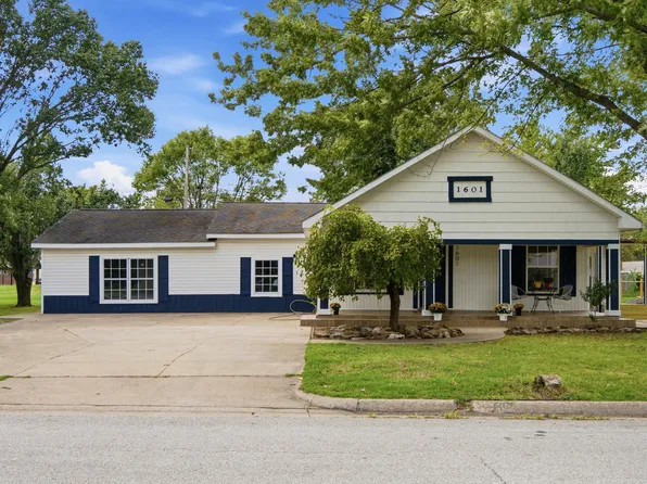 1601 E E St NW, Miami, OK 74354