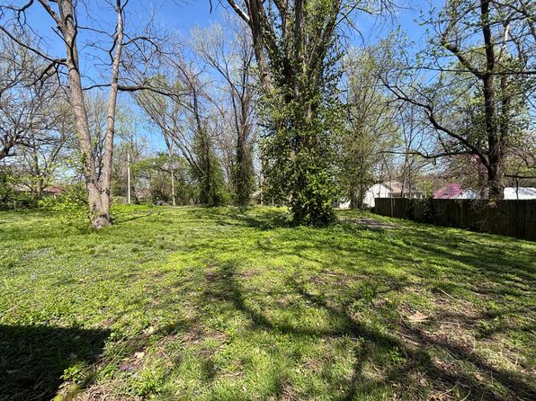 827 E Garfield Street, Springfield, MO 65803