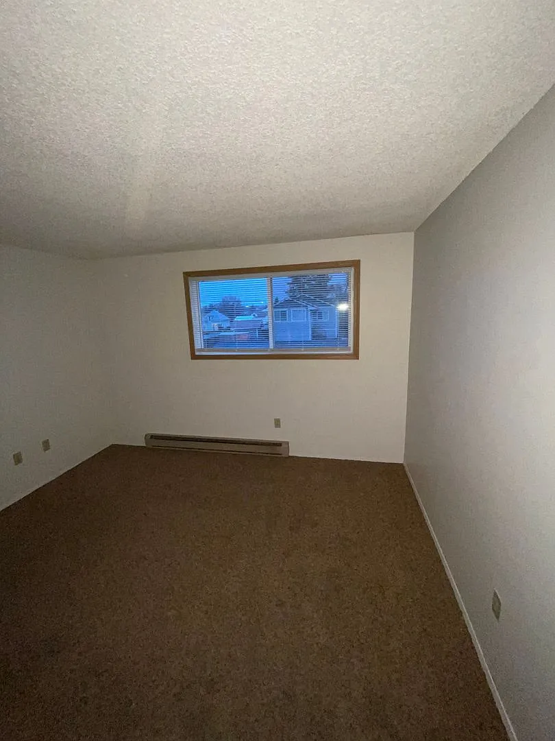 1703 E Cataldo — Photo 2