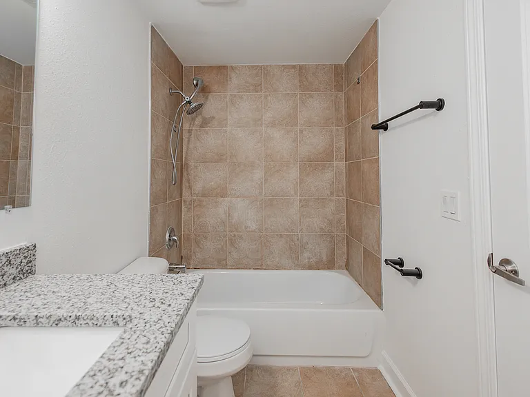 5630 Pershing Ave #42 — Photo 16