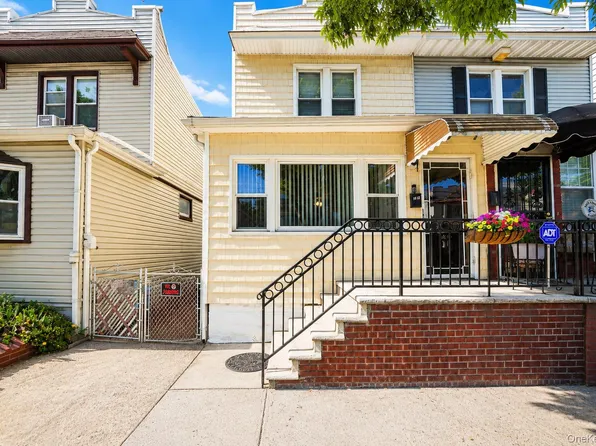 6149 62nd Avenue, Middle Village, NY 11379