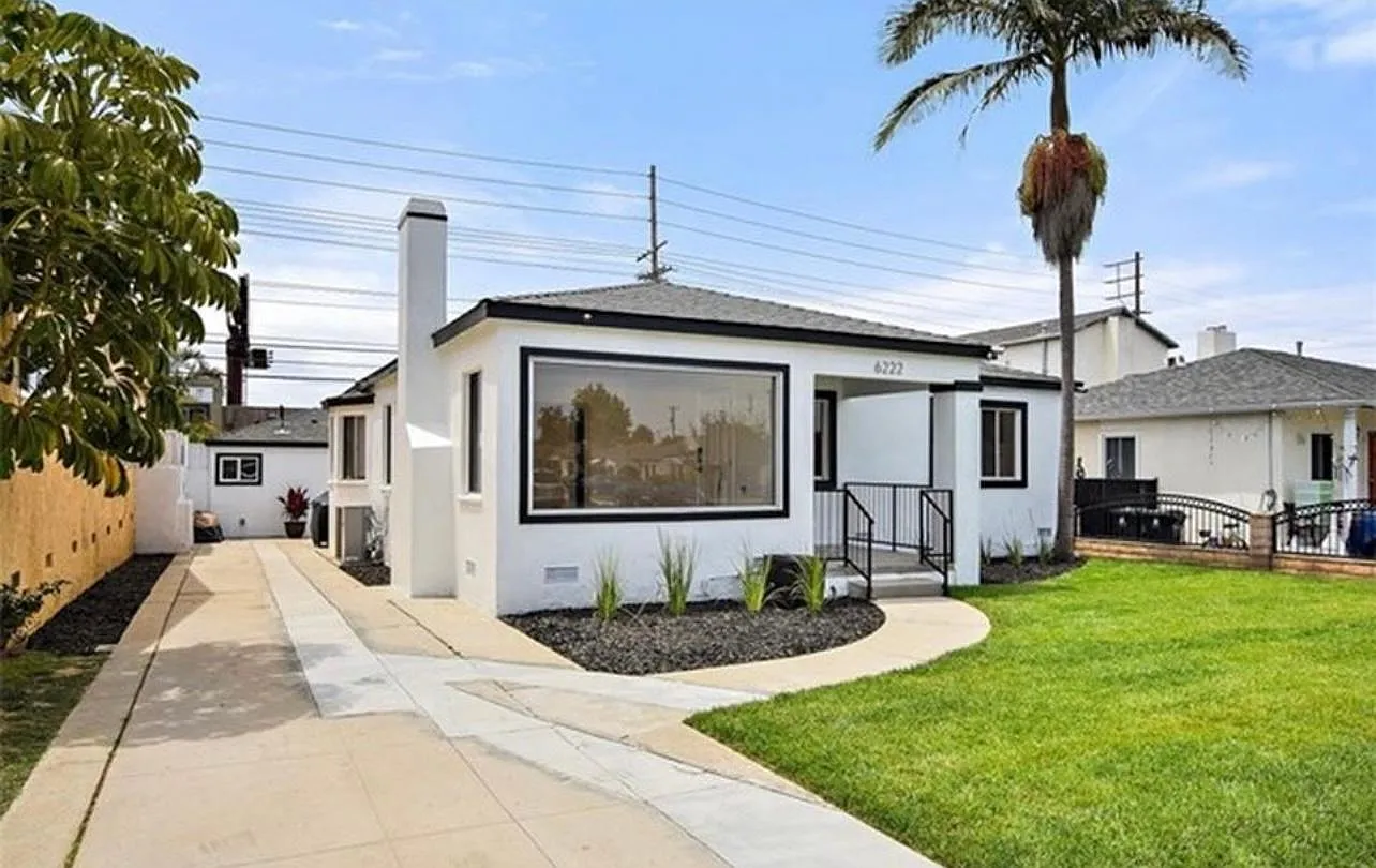 6222 W 85th Pl — Photo 3
