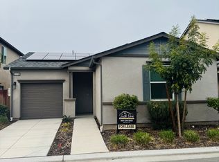 6128 W Oakley Ave, Fresno, CA 93723