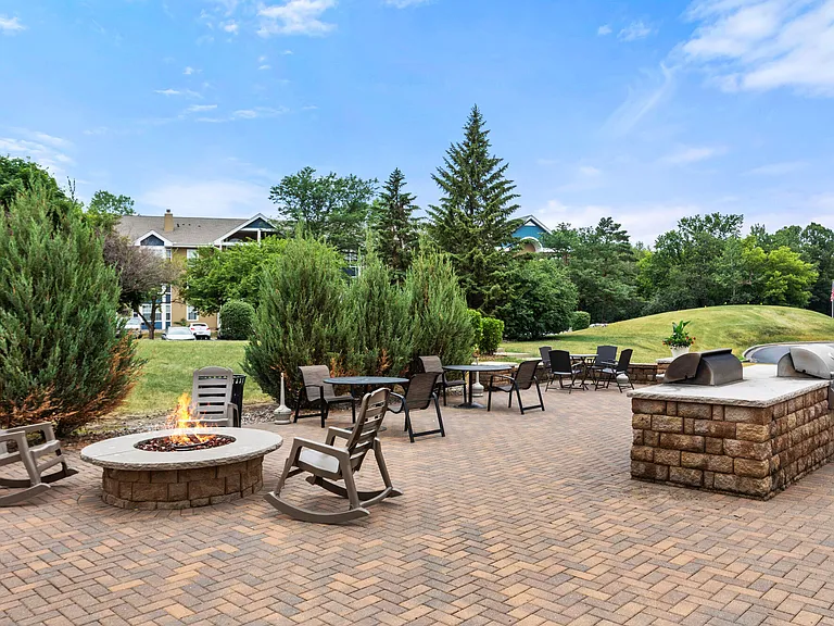 Meridian Pointe — Photo 19