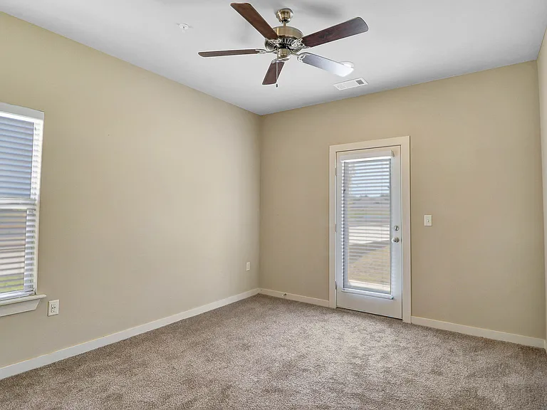 The Reserve at Chaffee Crossing Apartment Homes & Townhomes — Photo 22