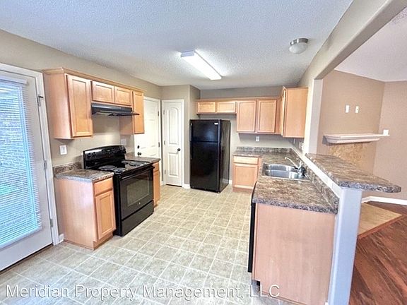 3rd image of 10068 Branley Oak Dr