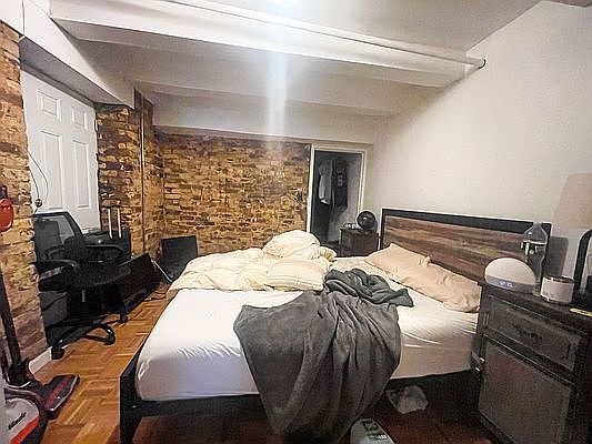 3rd image of 361 E 10th St APT B