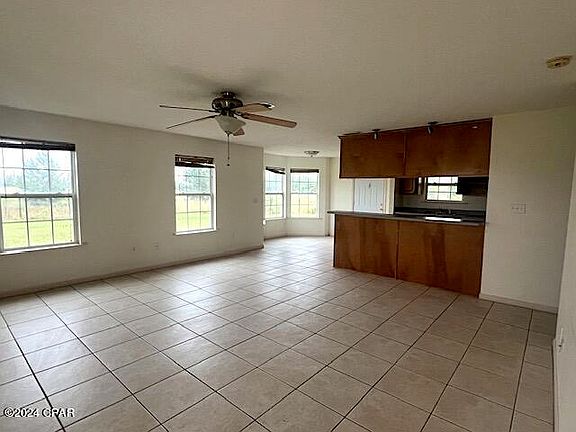 2nd image of 6186 Glenmore Ct
