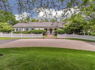 36 Ridge Rd, Barrington Hills, IL 60010