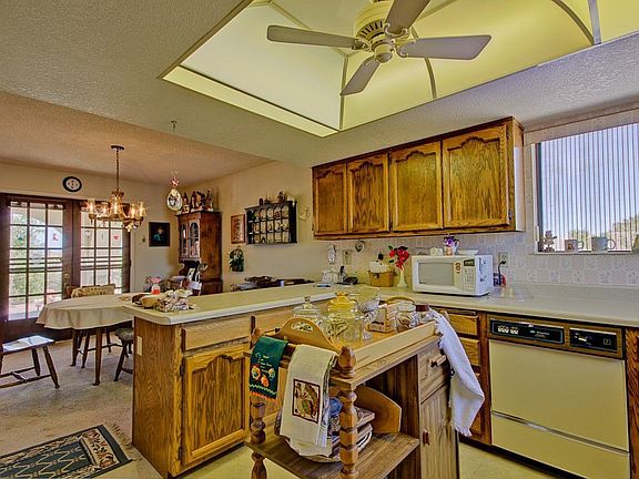 4th image of 15621 E Thistle Dr