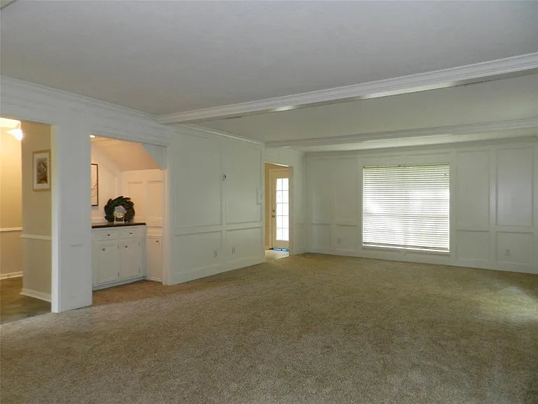 9403 Oxted Ln — Photo 18