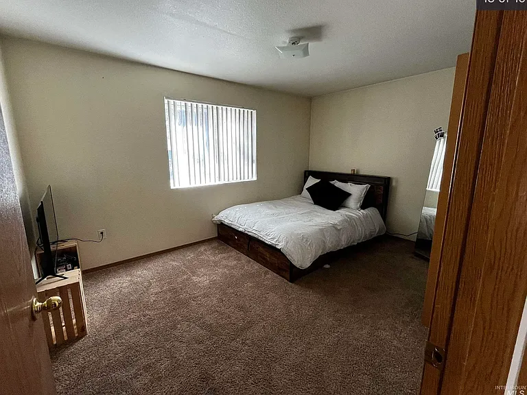 1551 N Polk Ext #3 — Photo 5