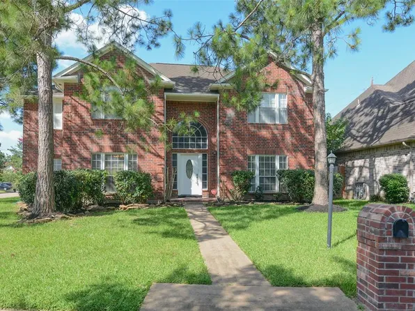 17118 Shadow Valley Dr, Spring, TX 77379