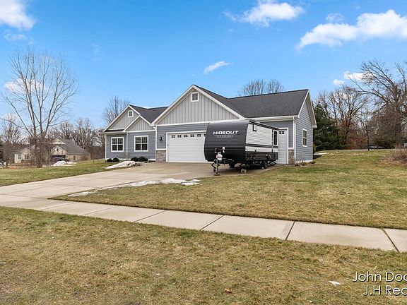 3rd image of 3036 Wausaukee Dr NE