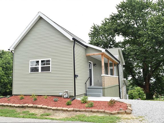2nd image of 923 N Sonntag Ave