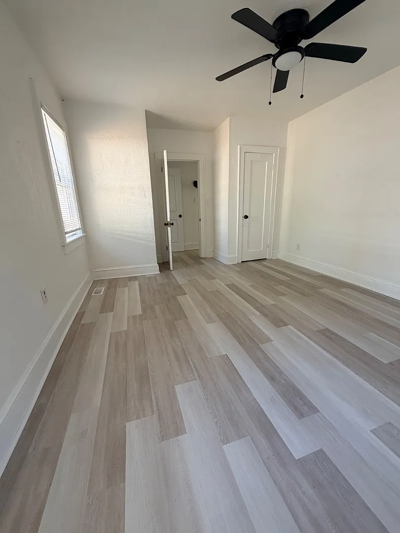 Unit Photo - 1520 Kerrey Ave